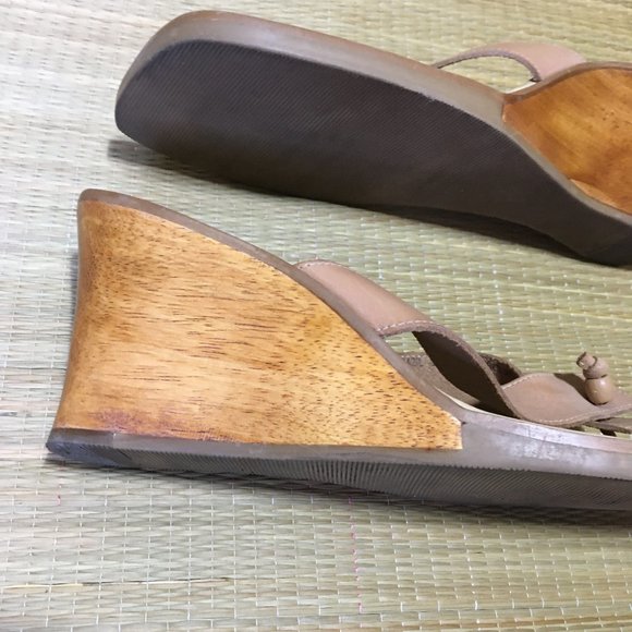 Vintage 90s Leather Thong Wedge Sandal - Sand Colour - Size 10 - Picture 7 of 13